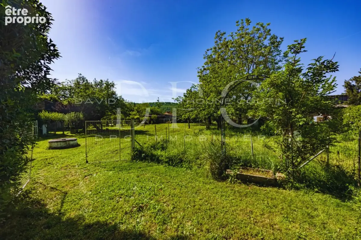 MARTRES TOLOSANE - Maison de Village - 96 m2 - 4 Pièces - terrain de 2700m2 avec dépendances - photo 11
