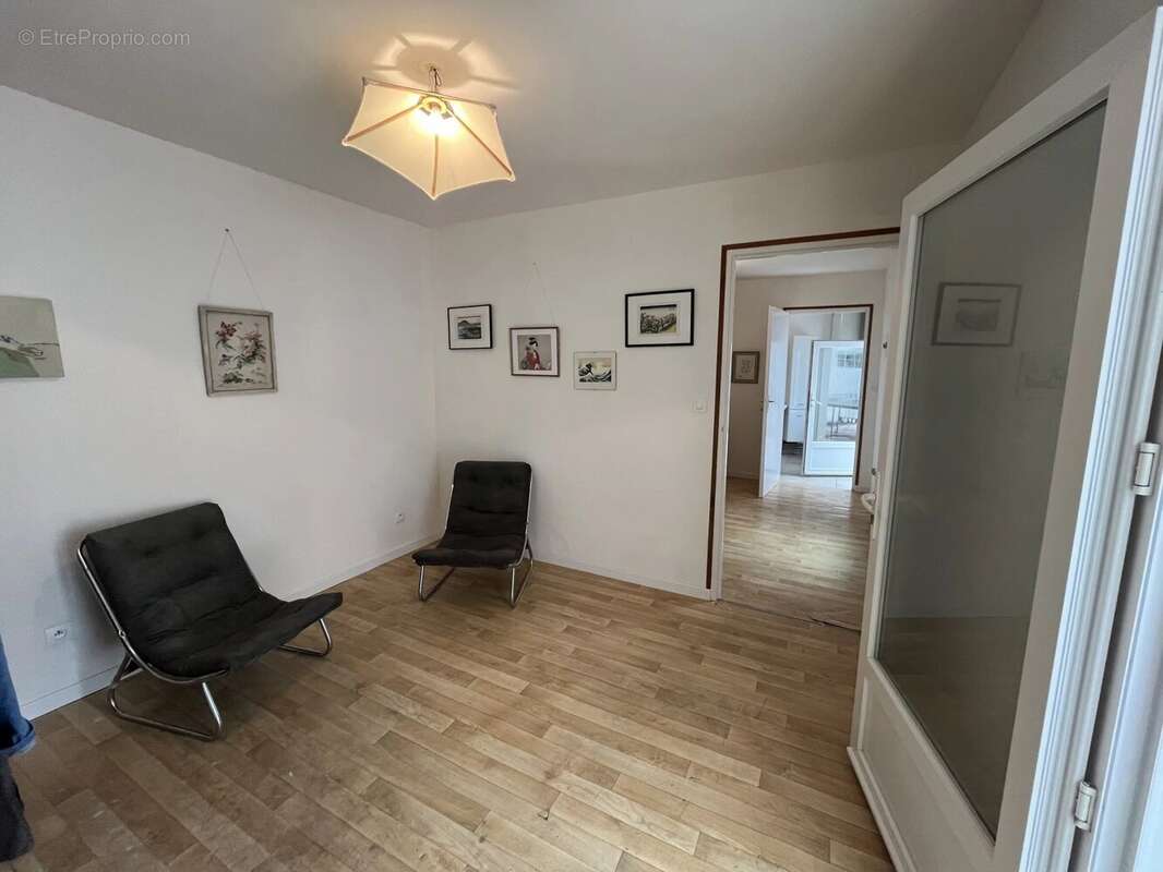 Superbe maison de campagne avec annexe, piscine et grange - photo 15