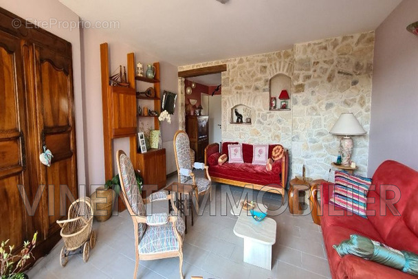 Maison à LA BATIE-ROLLAND