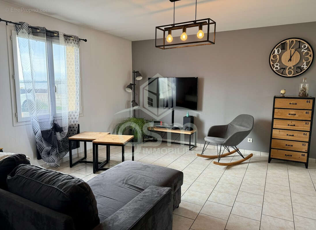 Maison à SAINT-BRANCHS