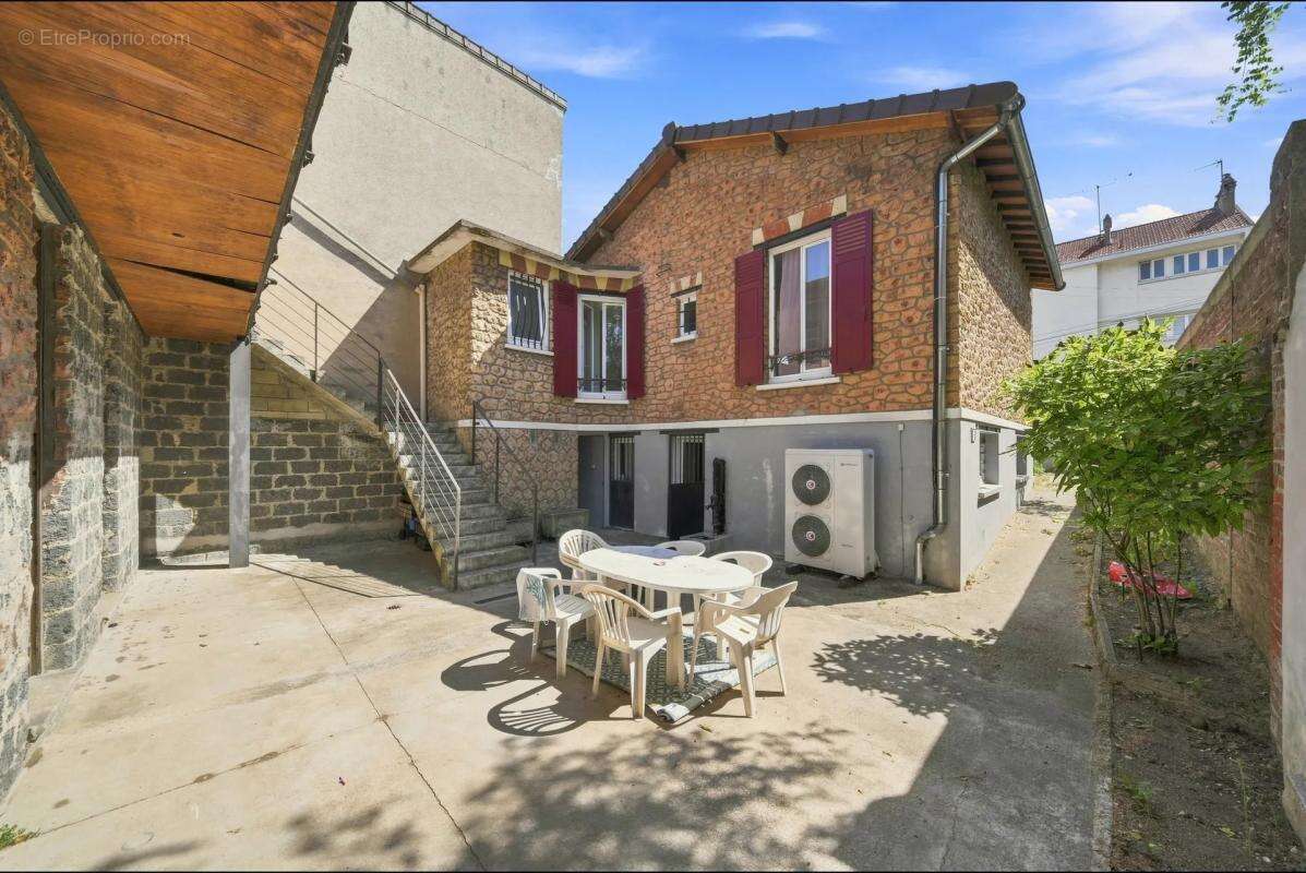 Maison de 4 pièces de 95 m² à Vitry-sur-Seine - photo 10