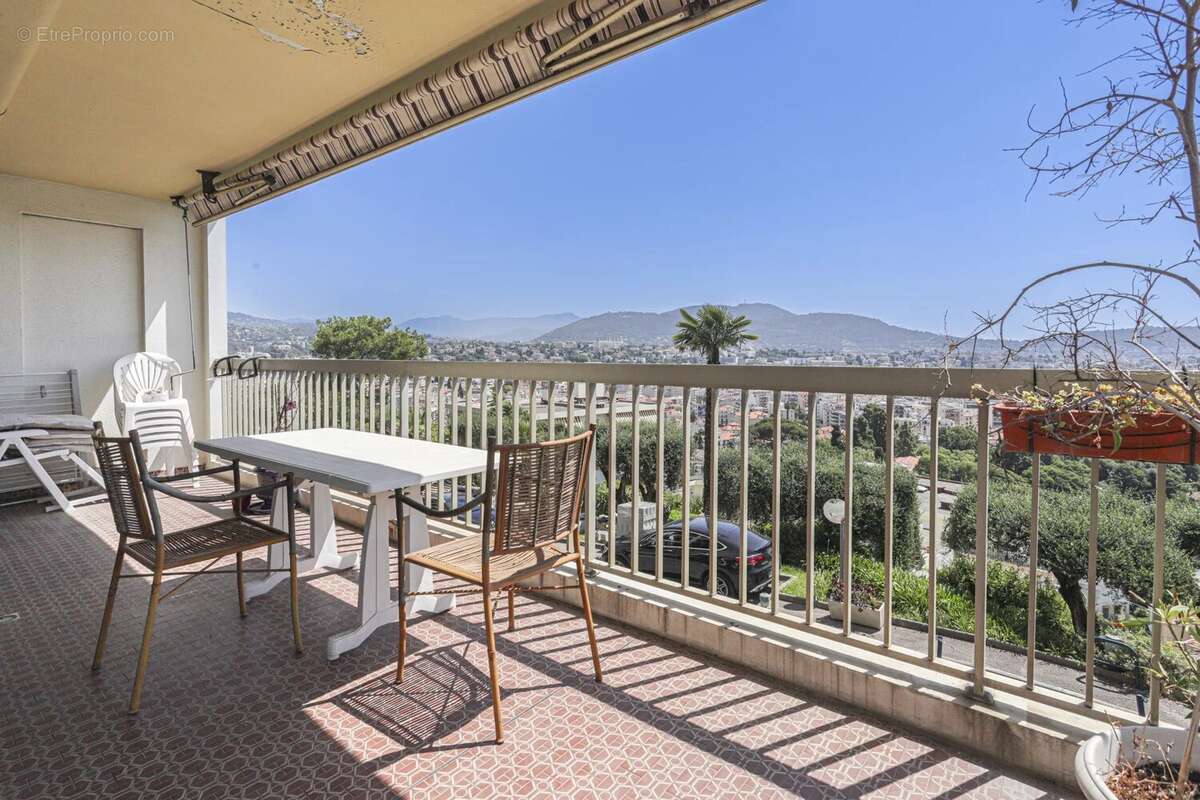 Appartement à NICE