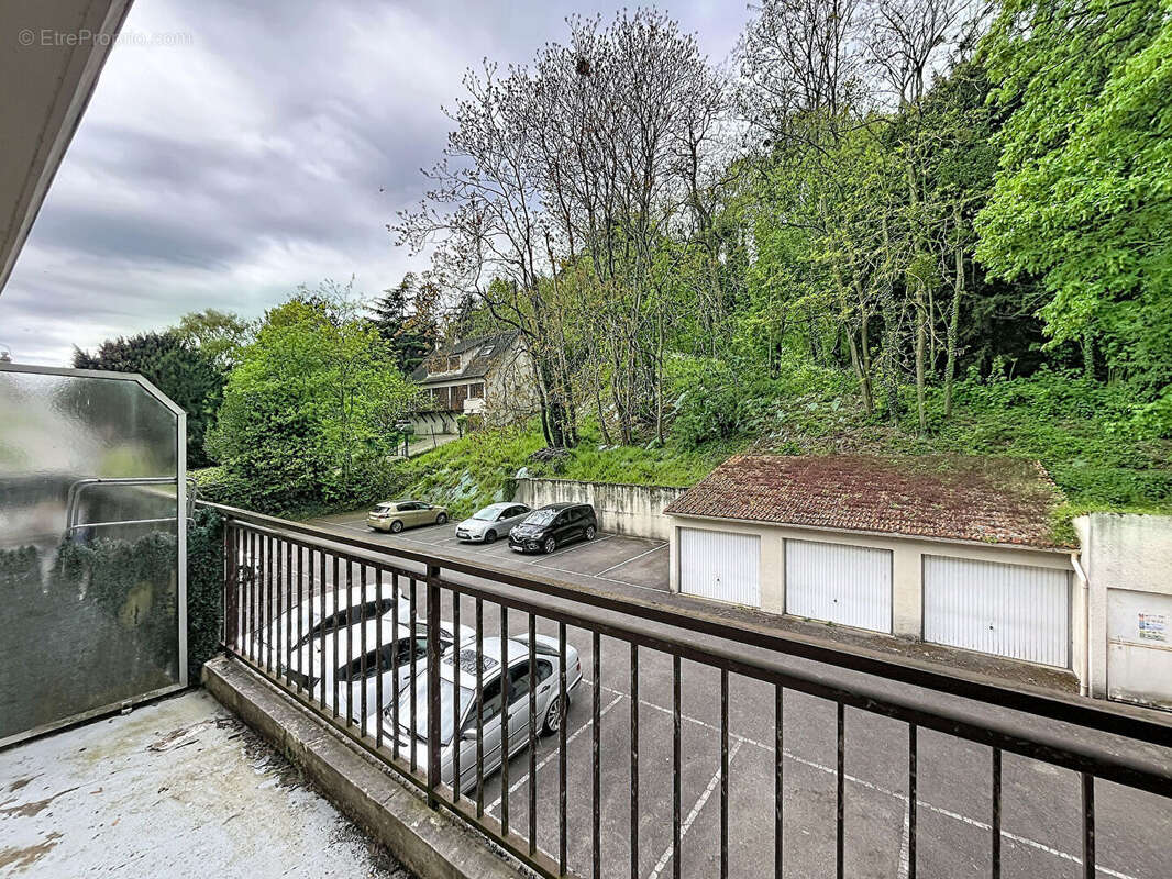 Appartement à CORBEIL-ESSONNES