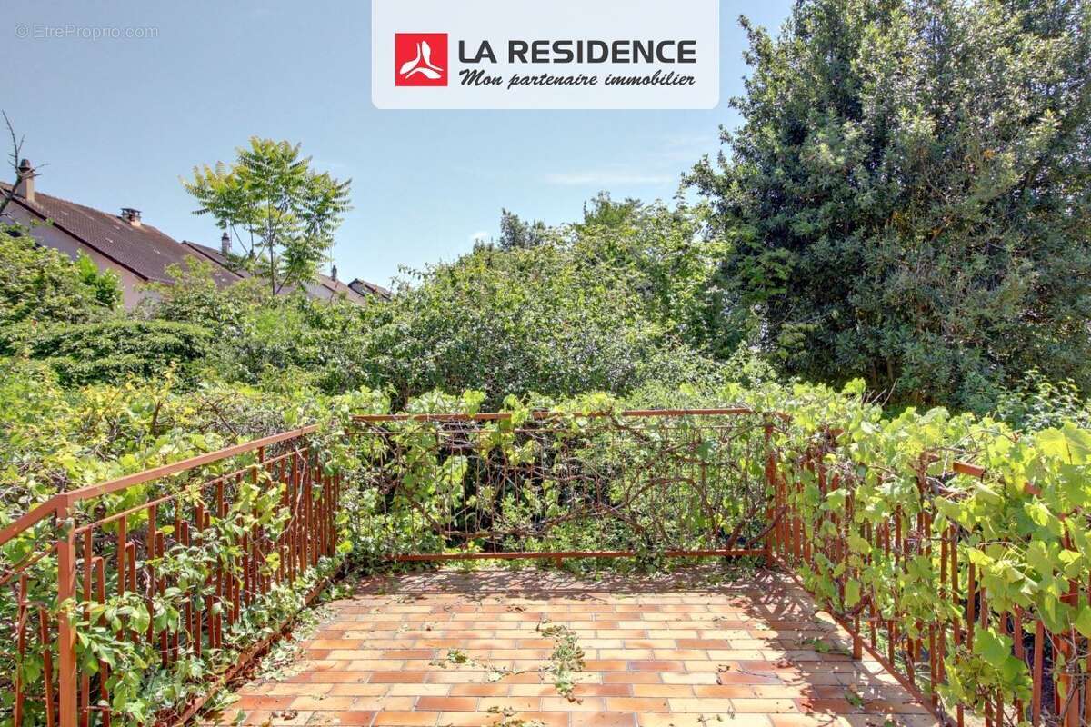 Maison à LES MUREAUX