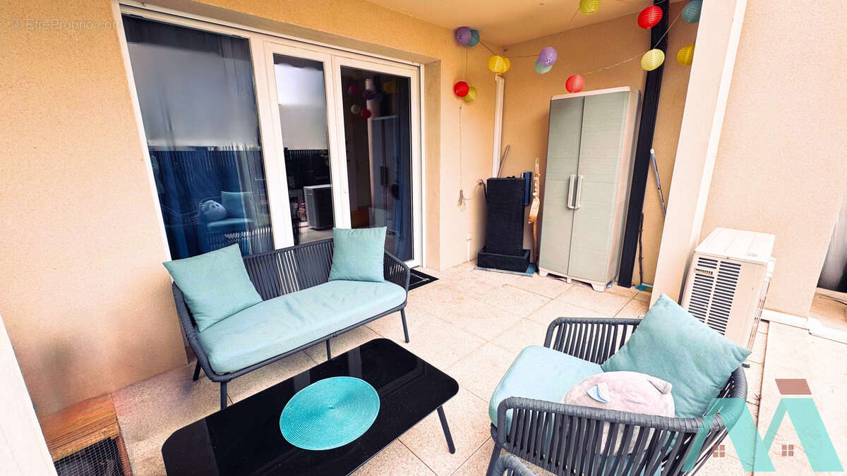 Appartement à LE CASTELLET