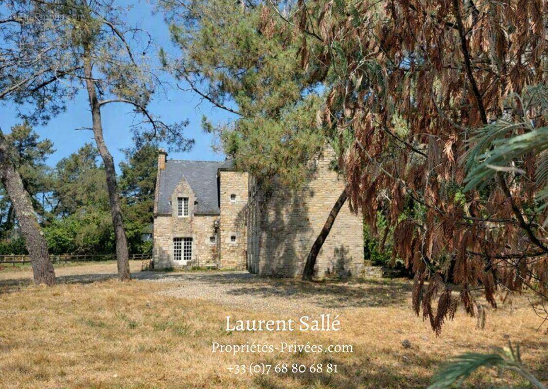 Maison de Maître de 250 m2, édifiée dans un parc boisée de plus de 4 hectares - photo 17