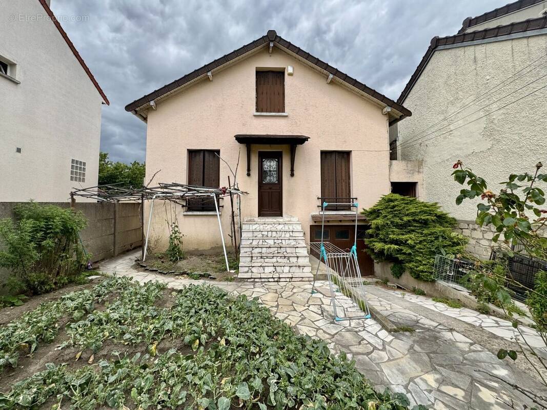 Maison à DRANCY