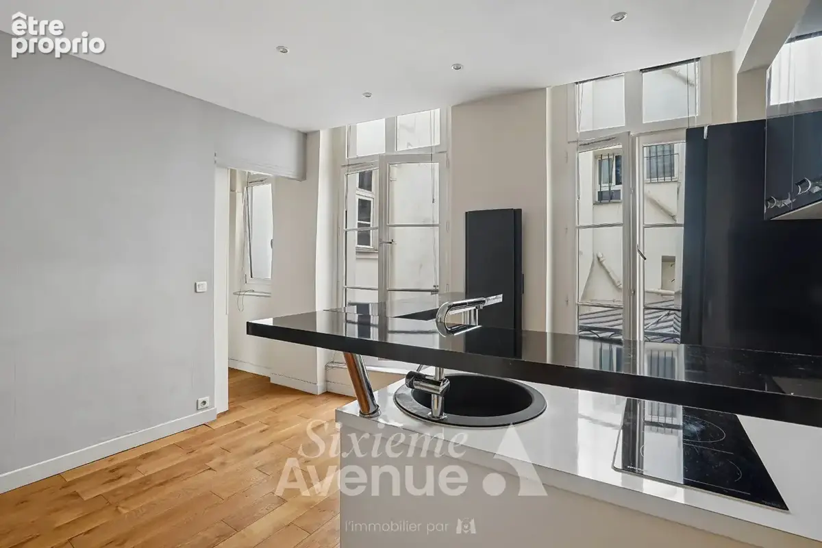 Studio avec coin nuit - Rue Ferdinand Duval - Marais - photo 3