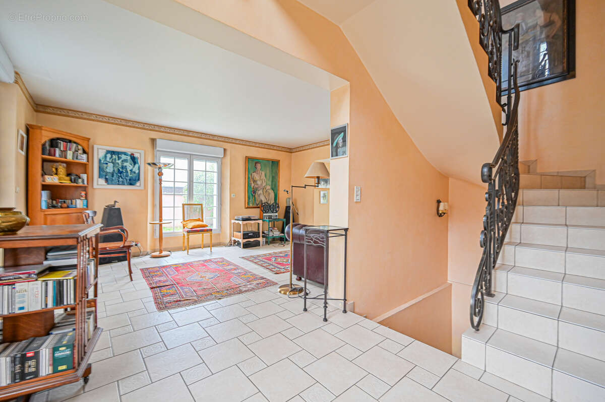 Maison à SAINT-MAUR-DES-FOSSES