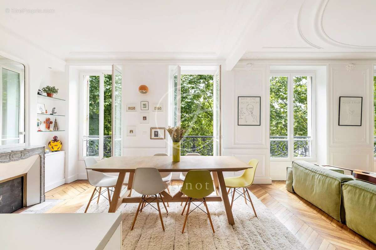 Appartement à PARIS-18E