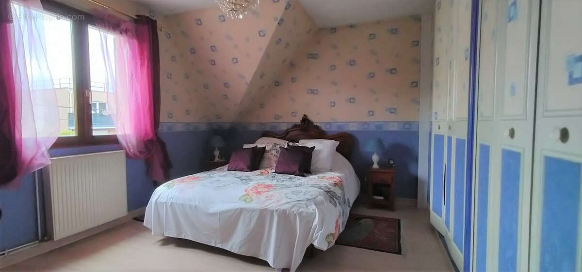 Maison à LA VILLE-DU-BOIS