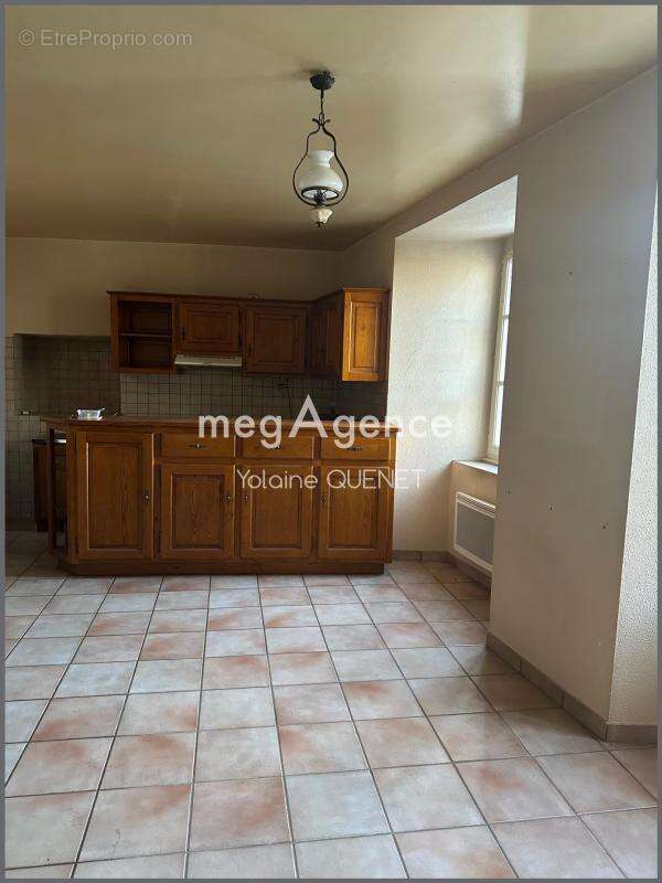 Appartement à MUR-DE-BARREZ