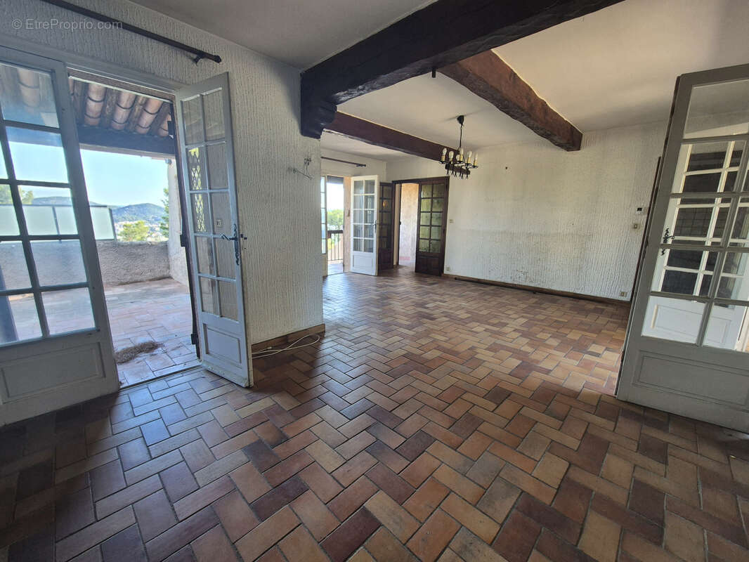 Maison 114 m² à Hyeres  - photo 6
