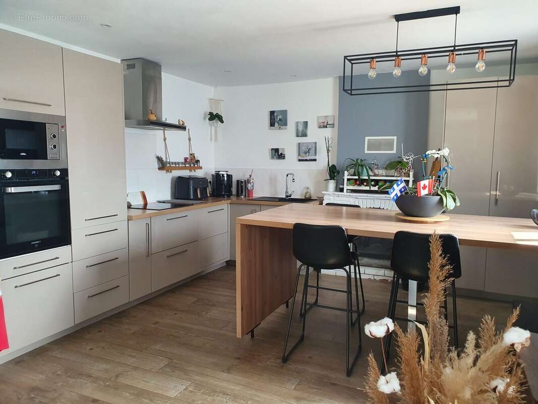 Maison à CHENAC-SAINT-SEURIN-D'UZET