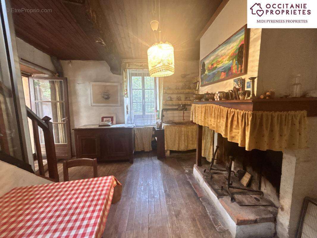 Maison à LES BORDES-SUR-ARIZE