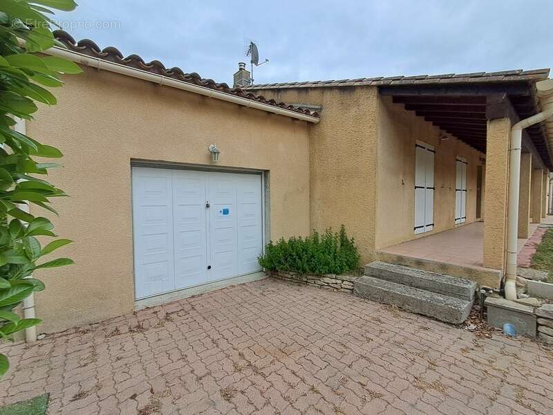 Villa de plain-pied 130m² avec jardin et garage - 11150 Villesiscle - photo 11