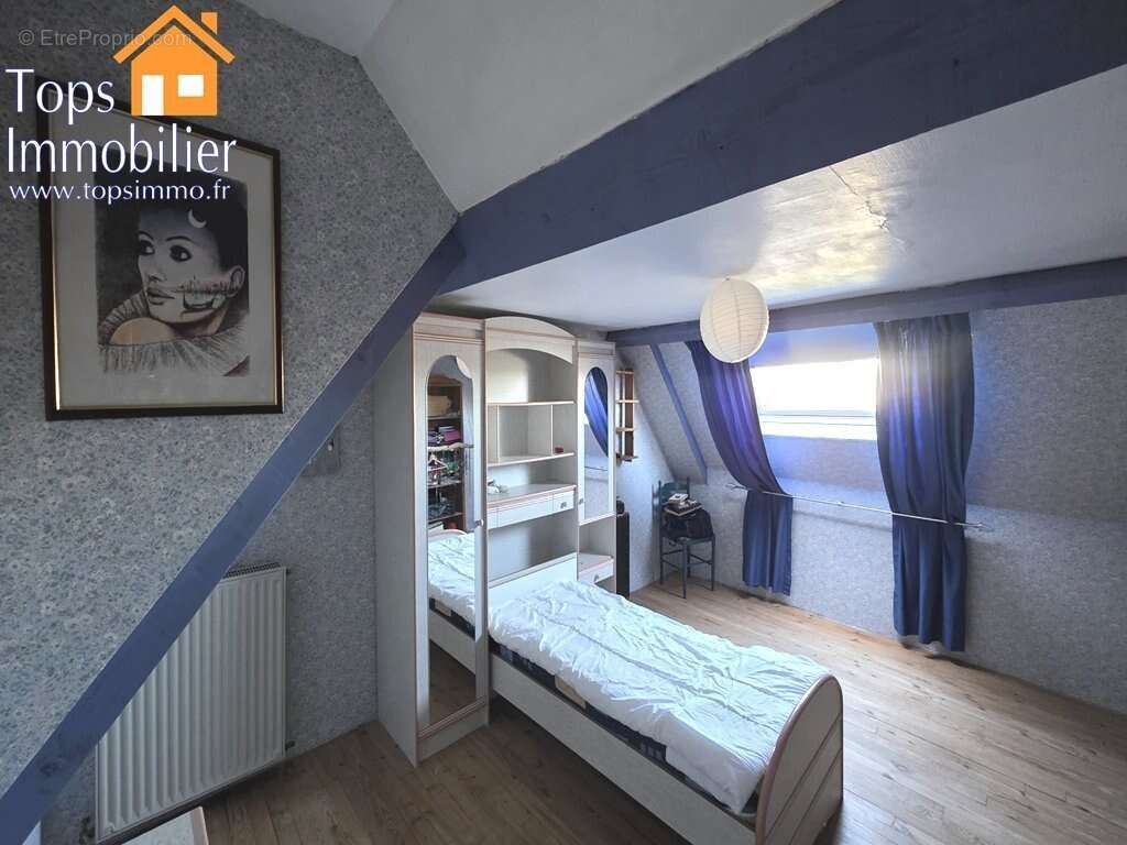 Maison à PRIVEZAC
