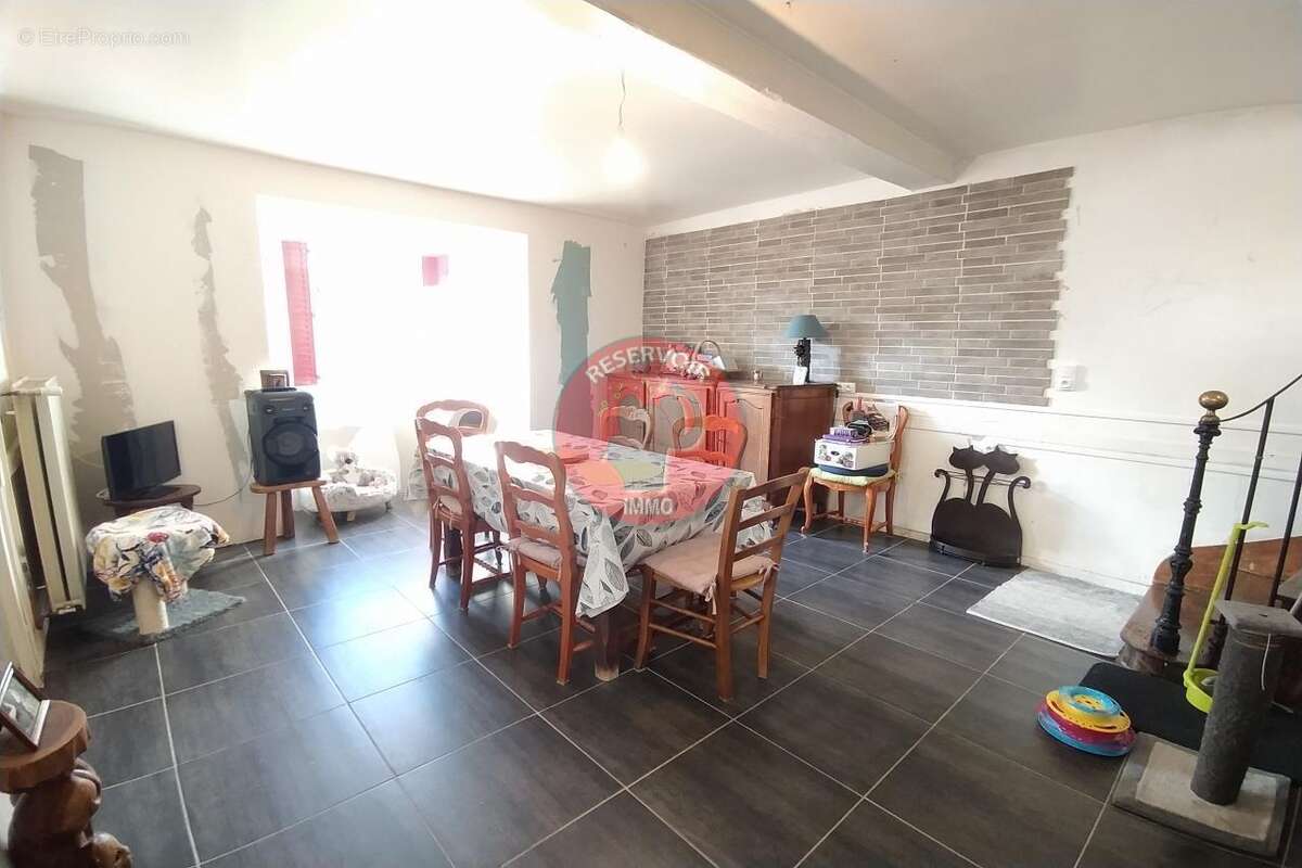 Maison à VILLAINES-EN-DUESMOIS