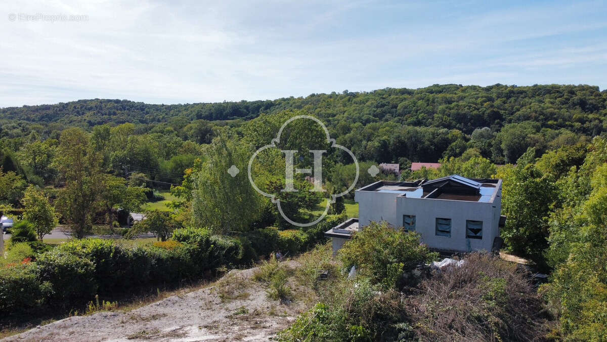 Maison à AULNAY-SUR-MAULDRE