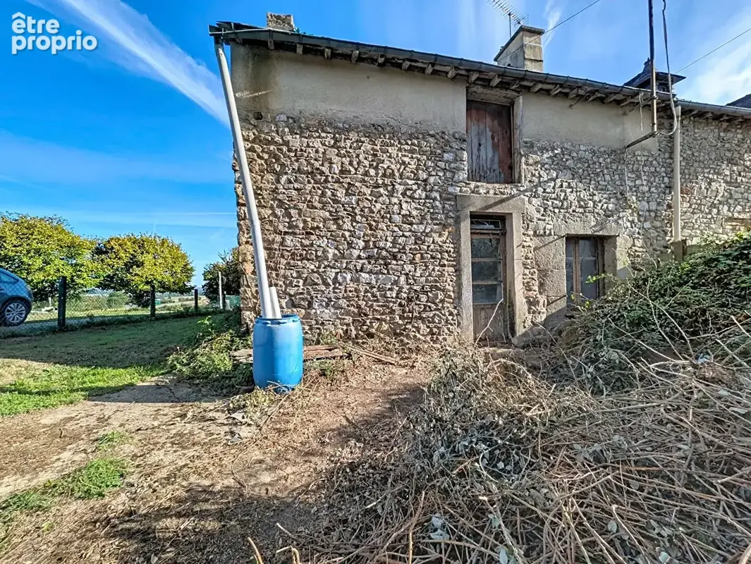 Maison à rénover à Saint-Aubin-d'Aubigné - Grand terrain de 1600 m² - photo 16