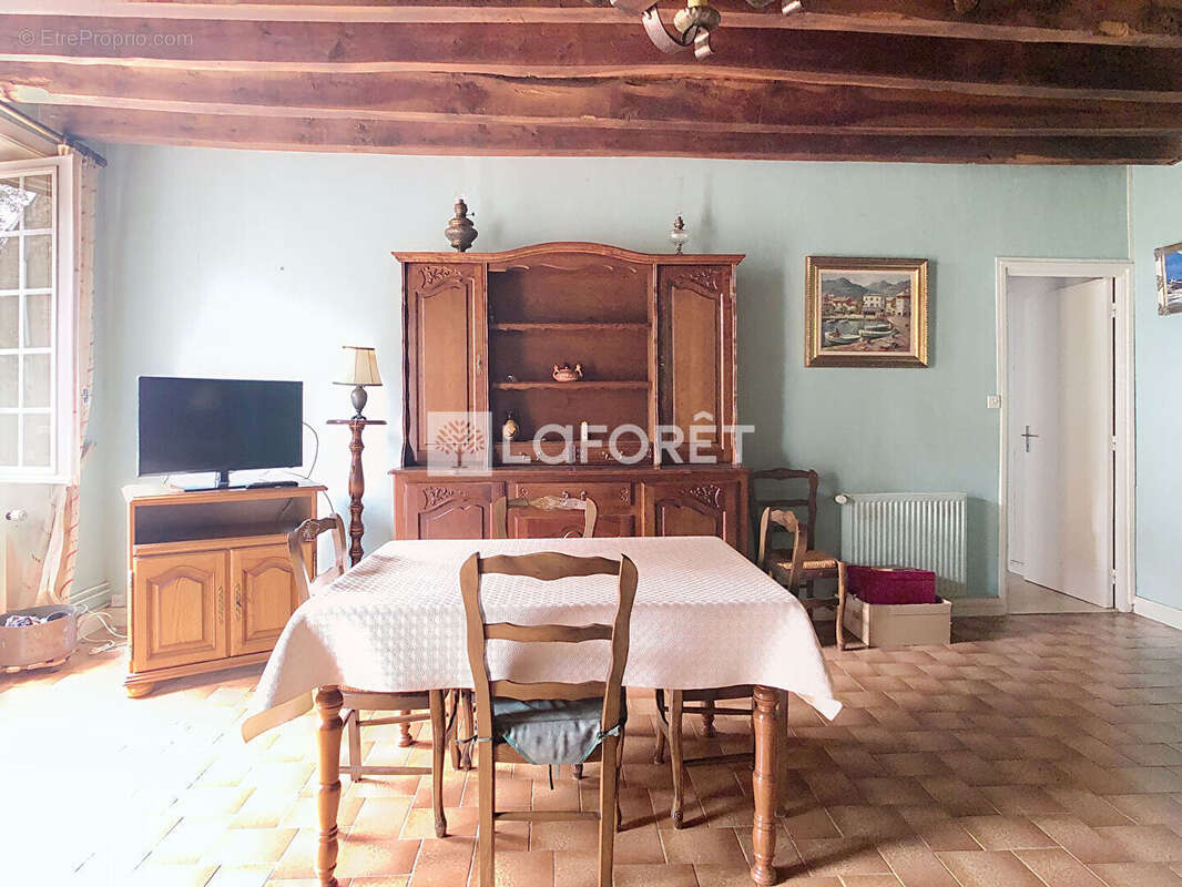 Maison à MAURE-DE-BRETAGNE