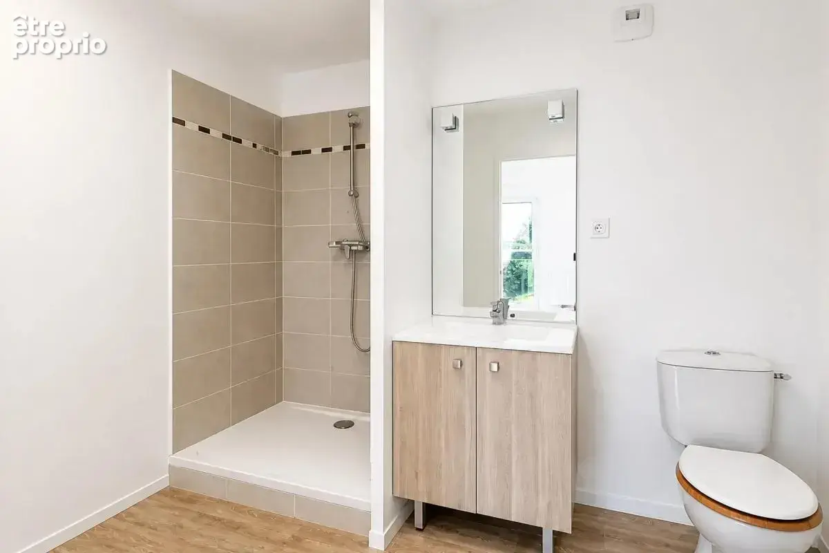 Appartement de 2 pièces de 42 m² à Fargues-Saint-Hilaire - photo 8