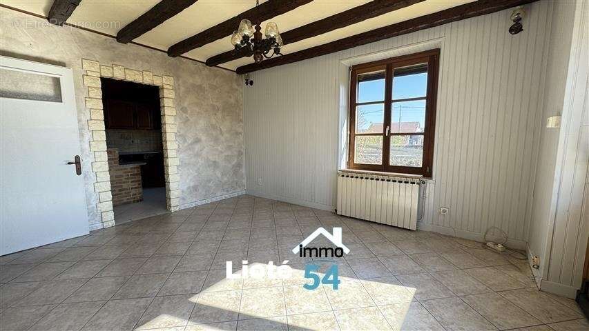 Maison à VINCEY