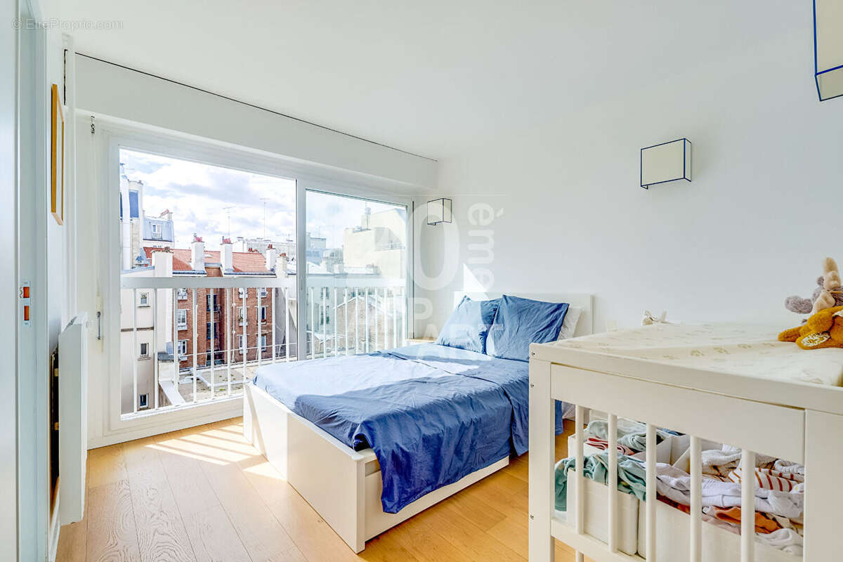 Appartement à PARIS-20E