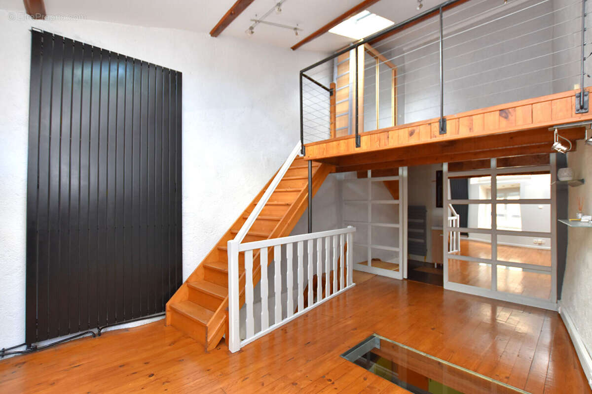 Maison de ville, quartier calme - photo 6