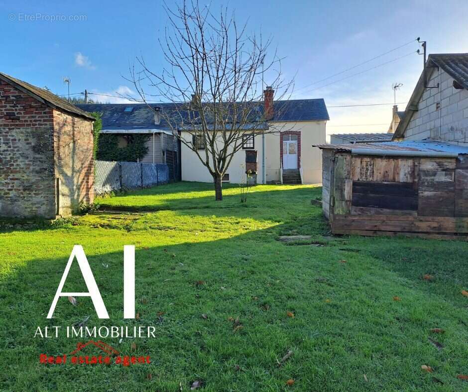 Maison à LA FERRIERE-AUX-ETANGS