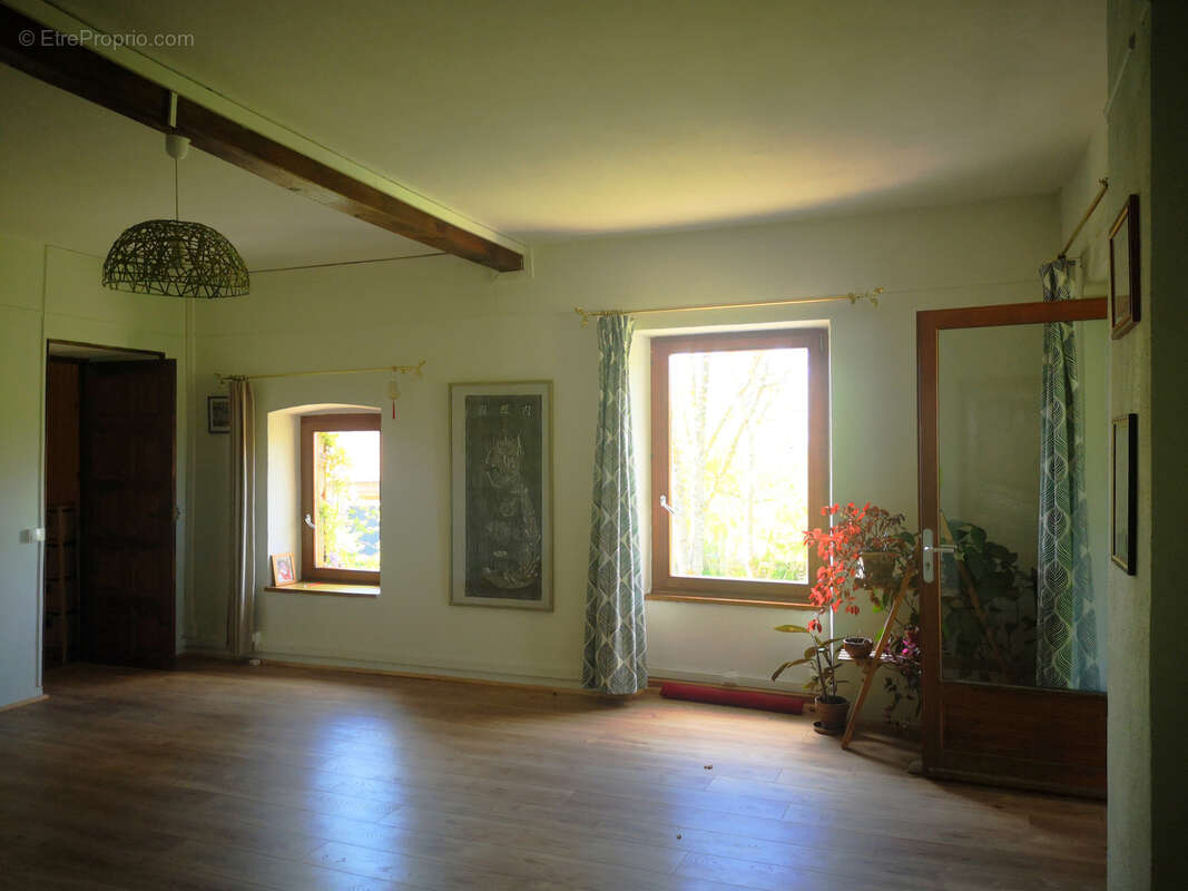 Maison à SAINT-JEAN-D'AUBRIGOUX