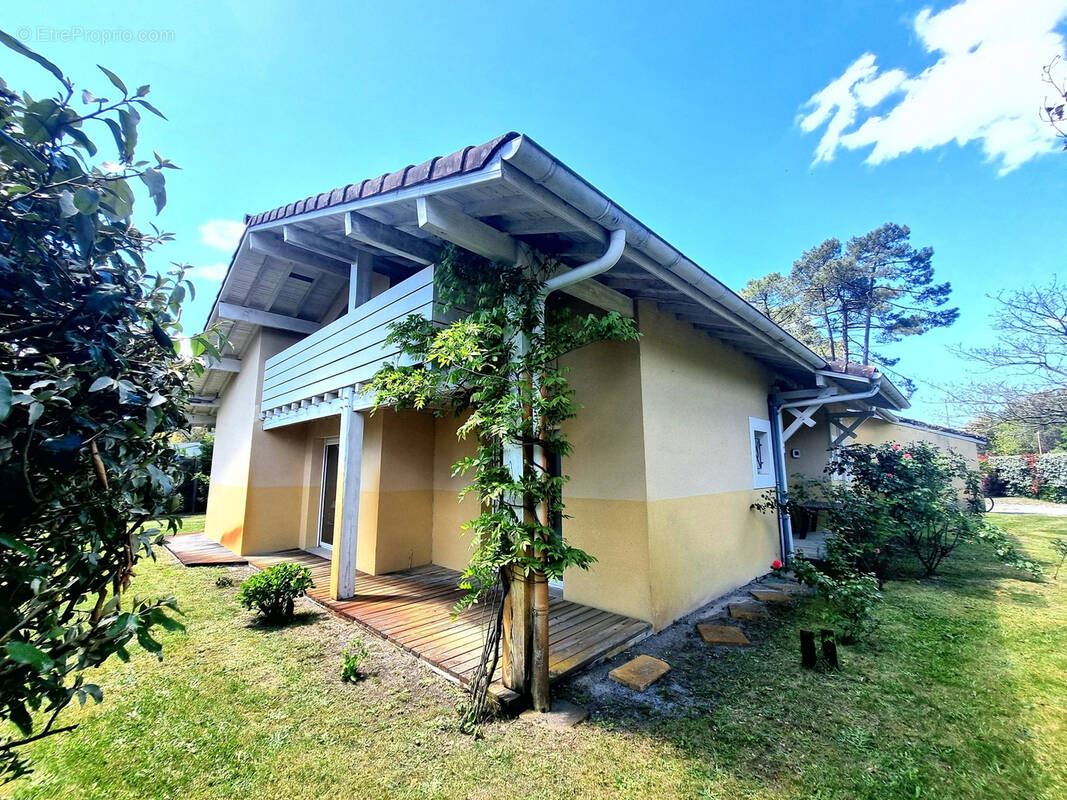 Maison à LIT-ET-MIXE