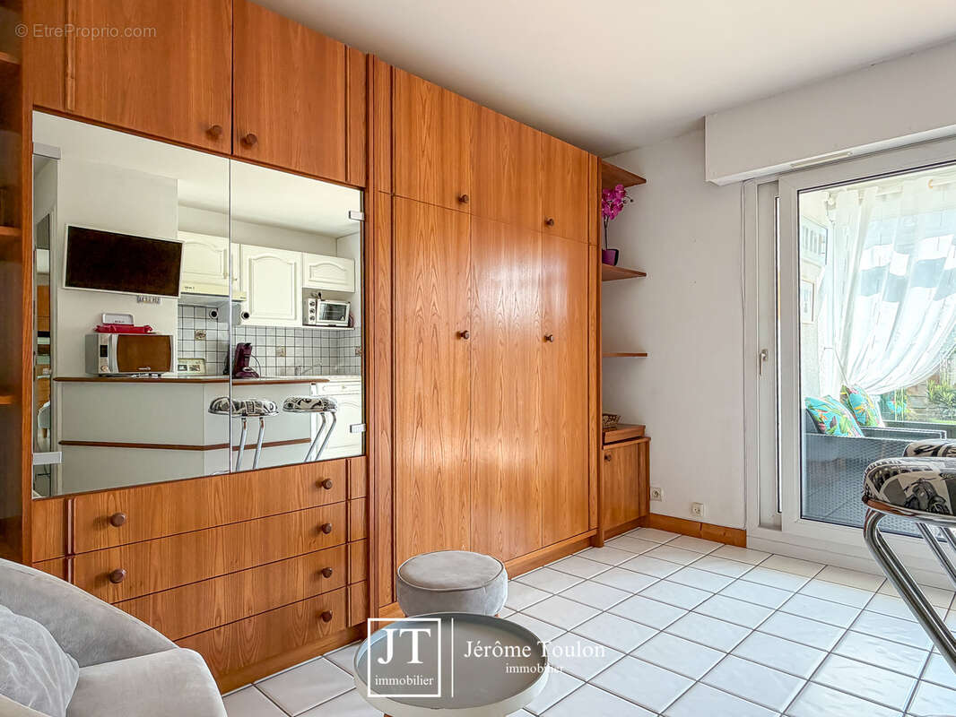 Appartement à VAUX-SUR-MER