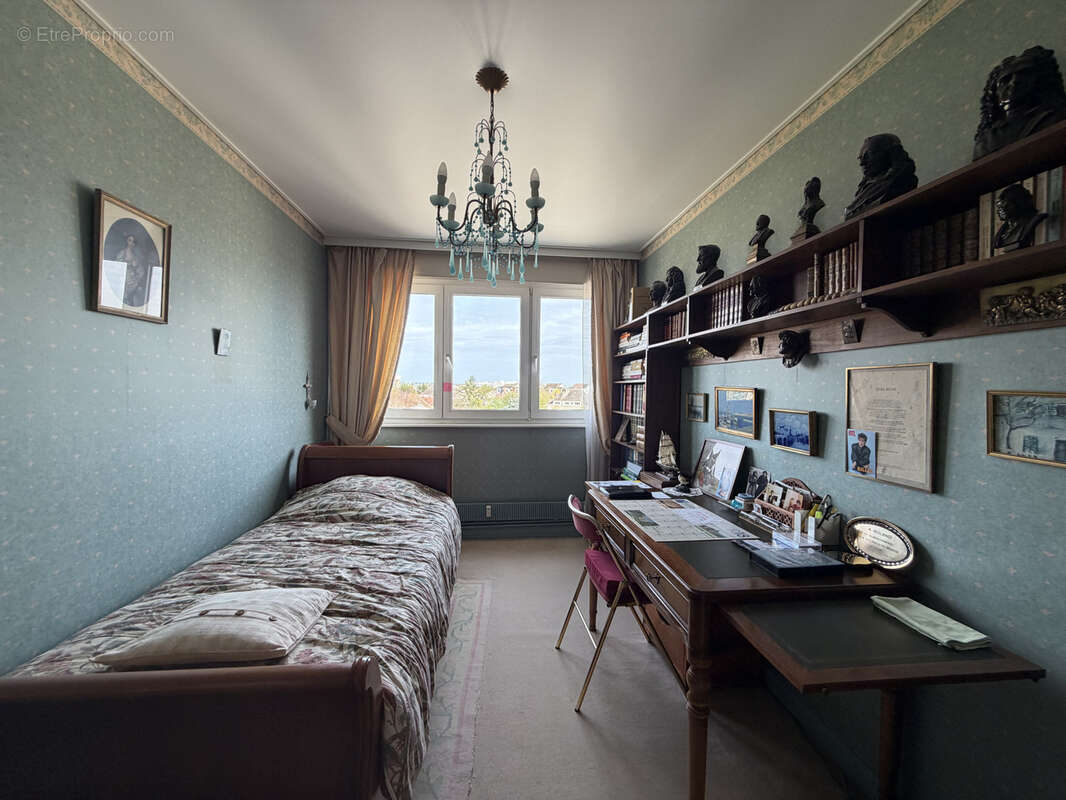 Appartement à PONT-SAINTE-MARIE