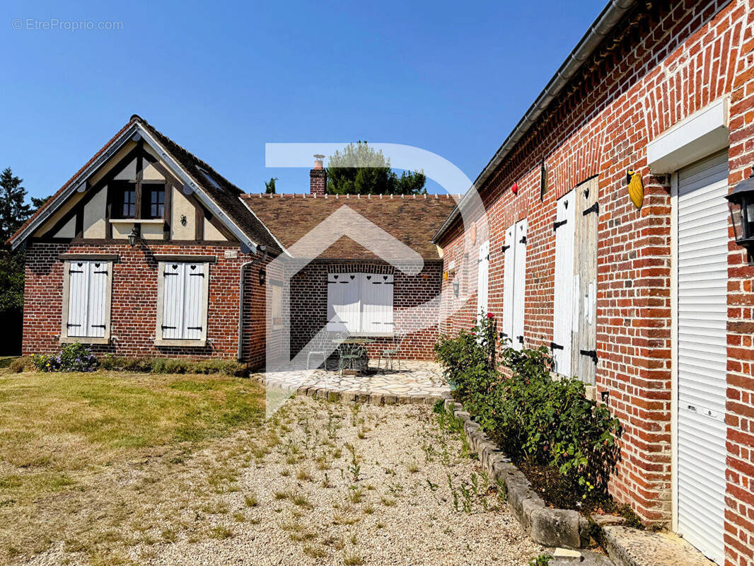 Maison à SAINT-CREPIN-IBOUVILLERS