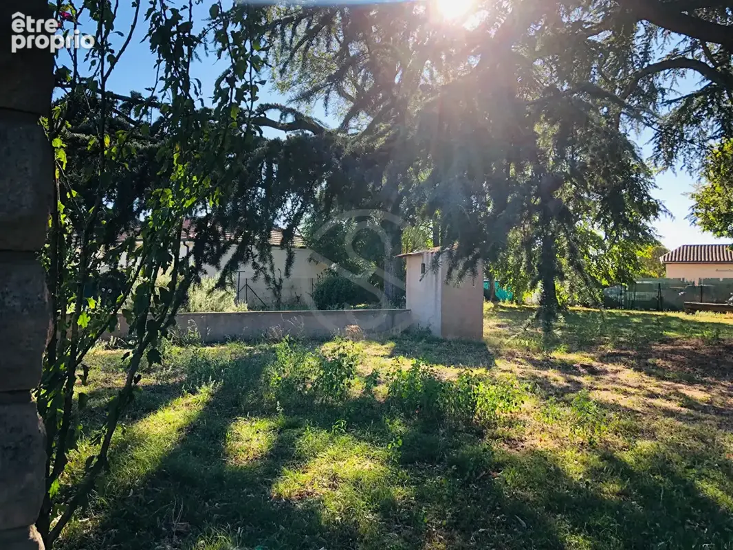 Terrain constructible de 534m2 à 38260 - photo 3