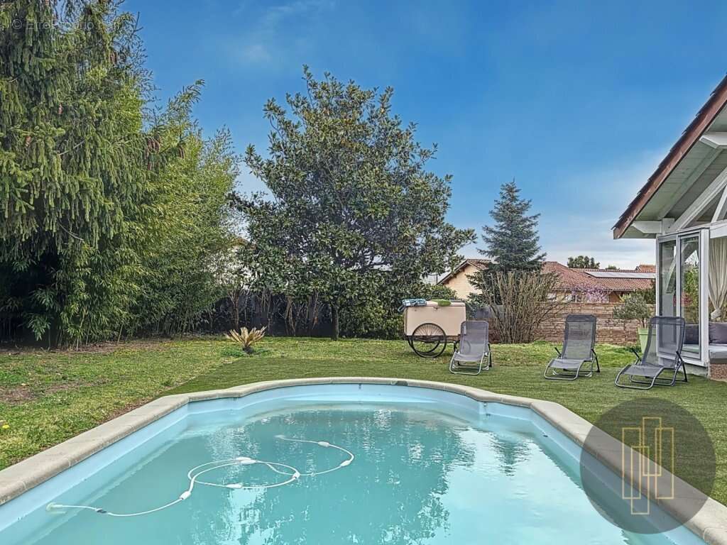 Maison à SAINT-GEORGES-DE-RENEINS