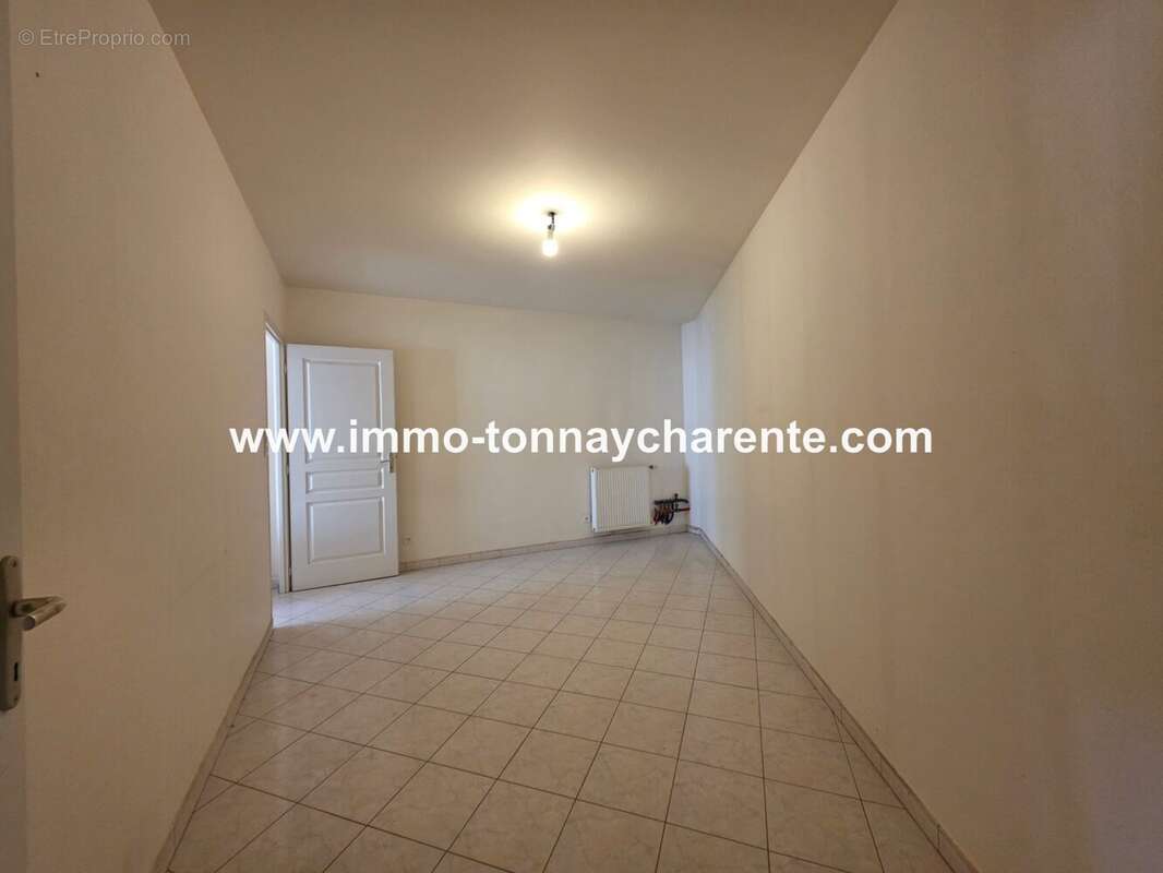 Maison à TONNAY-CHARENTE