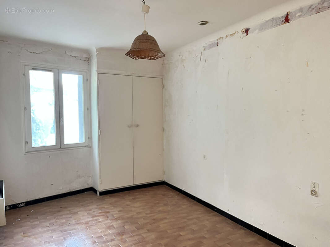 Appartement à PELISSANNE