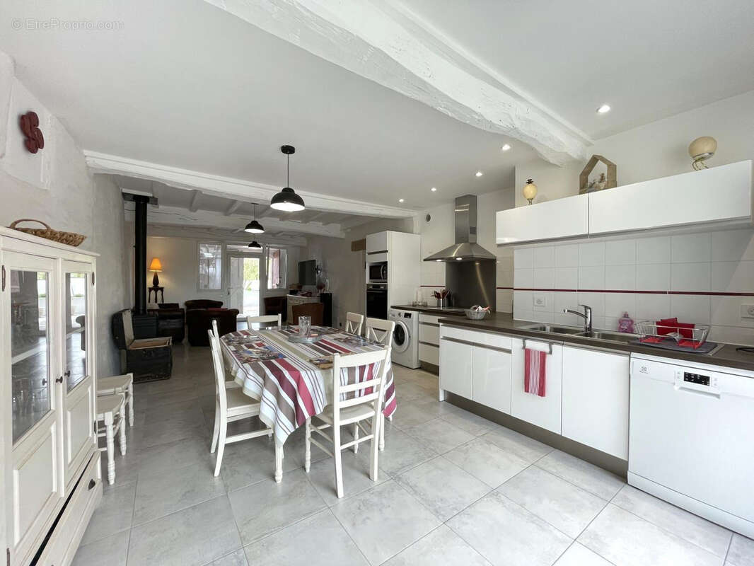 Maison à SAINT-PALAIS