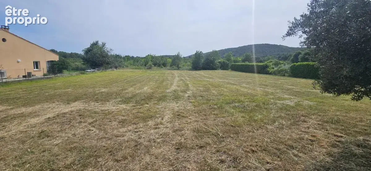 Terrain à DURFORT-ET-SAINT-MARTIN-DE-SOSSENAC