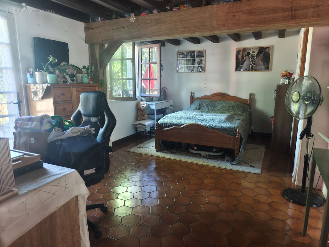 Maison de 108 m2, 5 pièces avec 3 chambres - Travaux à prévoir - photo 4
