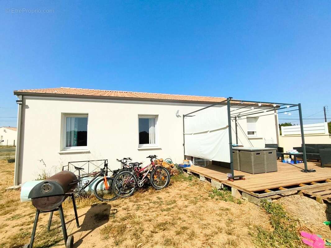 Photo 2 - Maison à LE CHAMP-SAINT-PERE