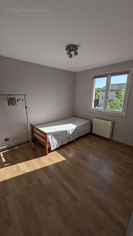 Villa - Secteur  Chatenay - photo 7