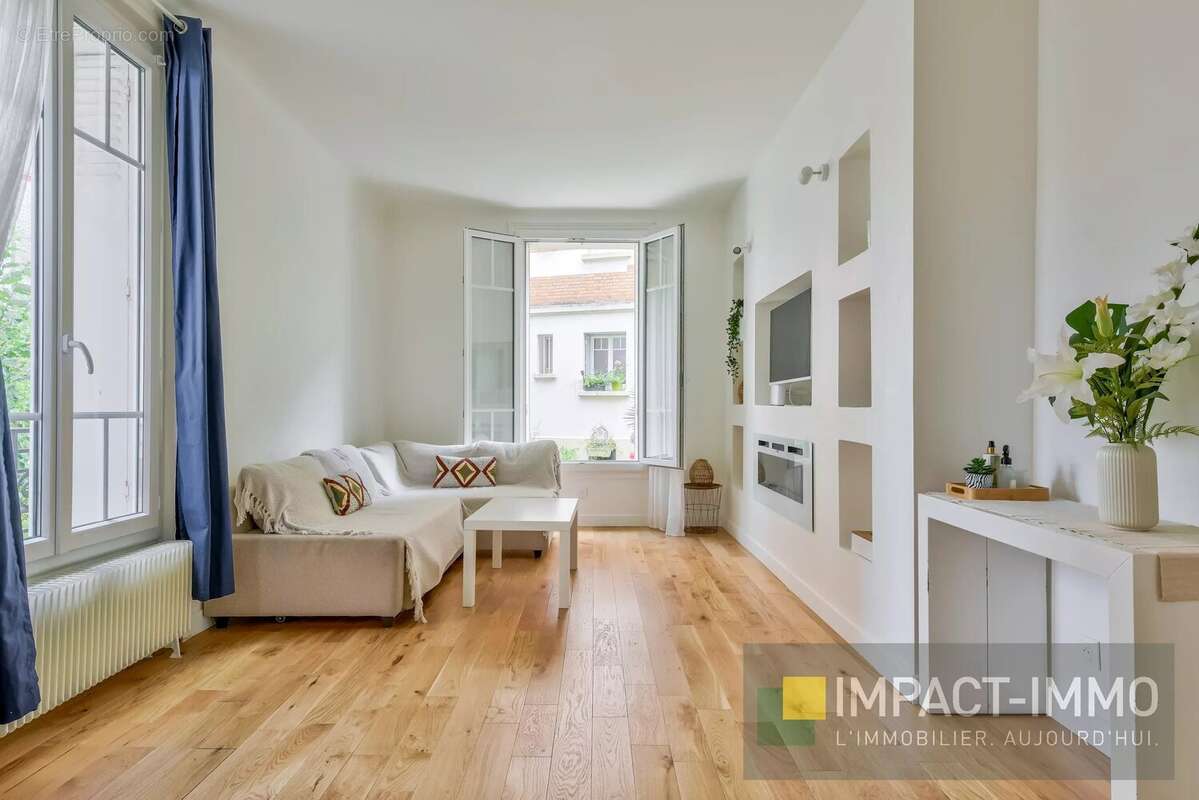 Appartement à COURBEVOIE