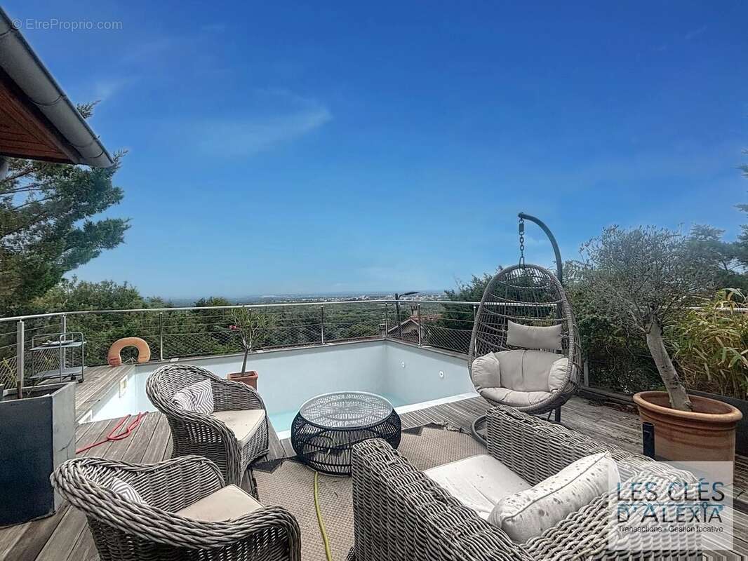 Maison à RILLIEUX-LA-PAPE