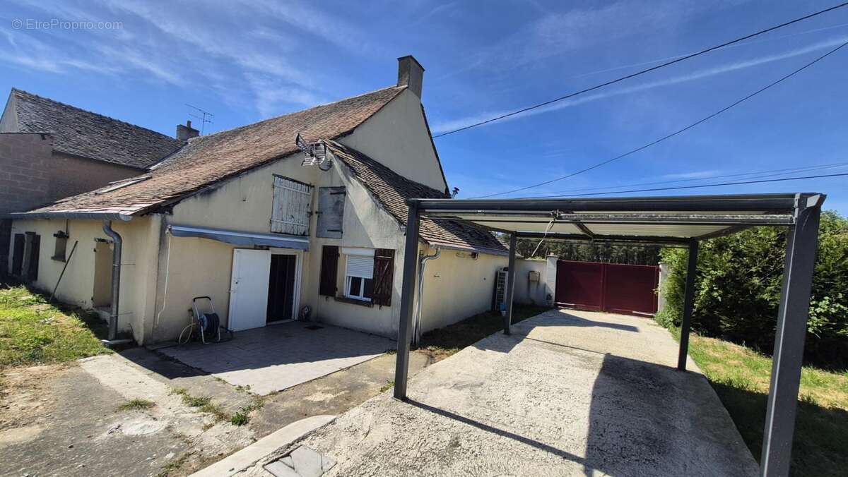 Maison à PARIGNE-LE-POLIN
