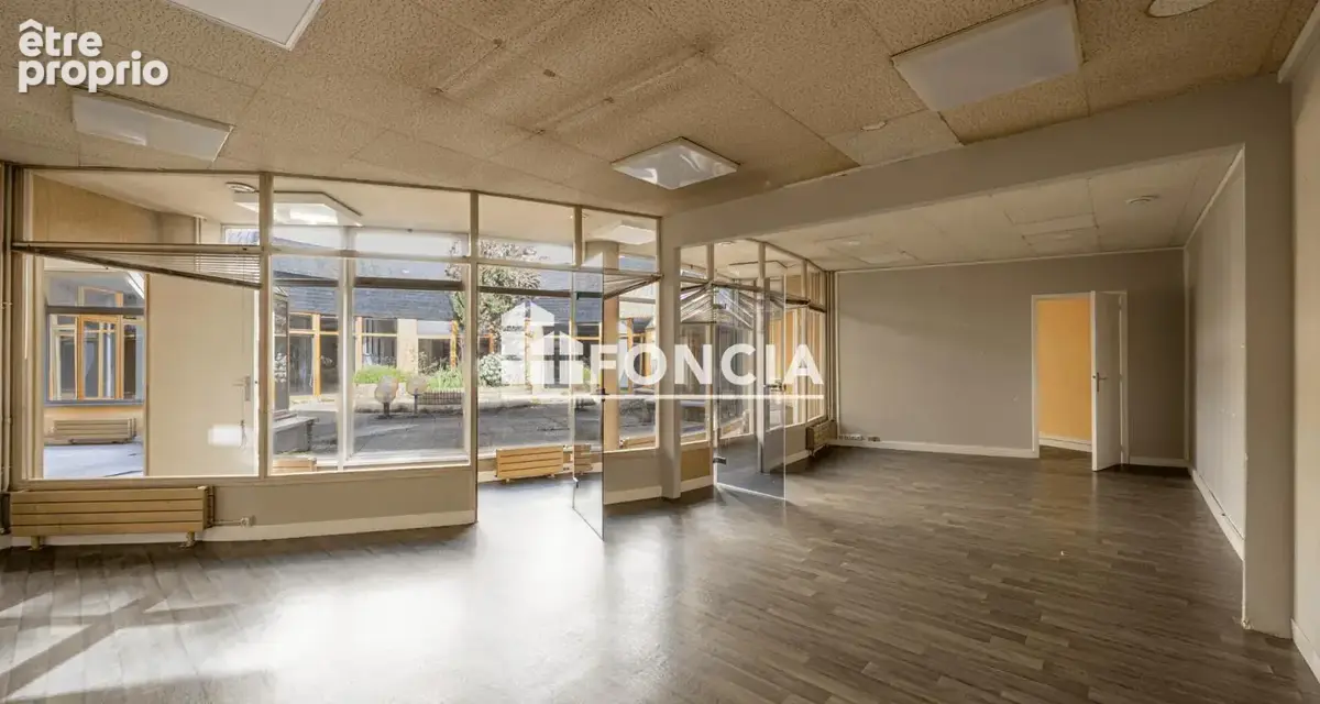 Caen centre – local commercial de 463 m² avec espace extérieur privatif - photo 4