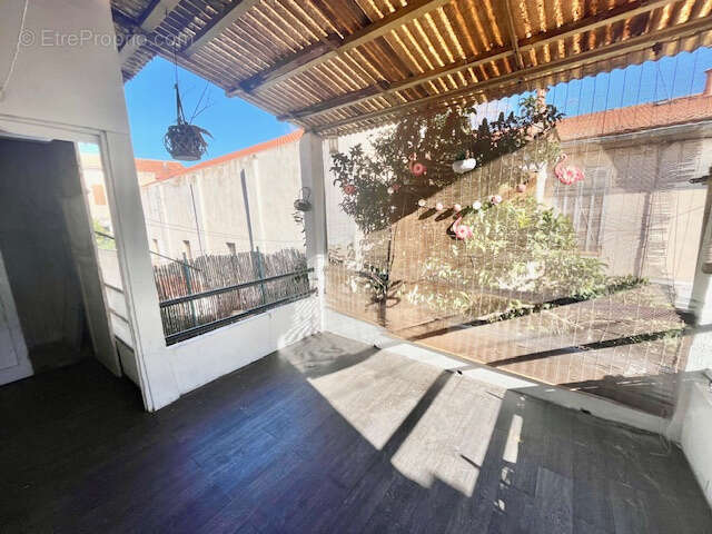 Appartement à MARSEILLE-16E