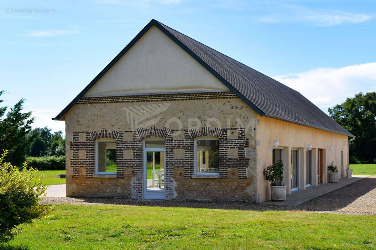 Maison à BRETEAU